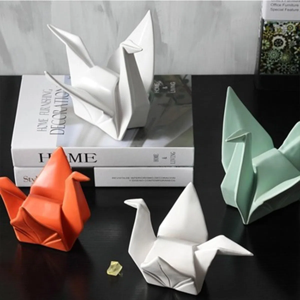 Statuetki do wystroju domu białe, S, figurka żurawia origami ceramiczna, figurka zwierzęcia artystycznego rzeźba dekoracja nowoczesne rzemiosło ozdoby do biura salon bar kawiarnia ręcznie robione(Oran