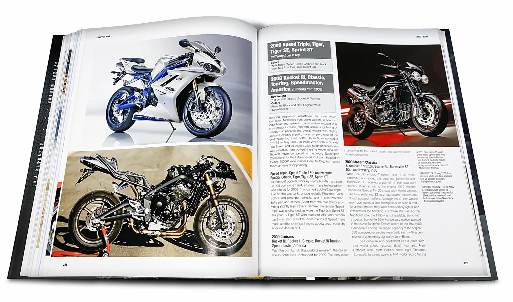 The Complete Book of Classic and Modern Triumph Motorcycles 3rd Edition: 1937 to Today
