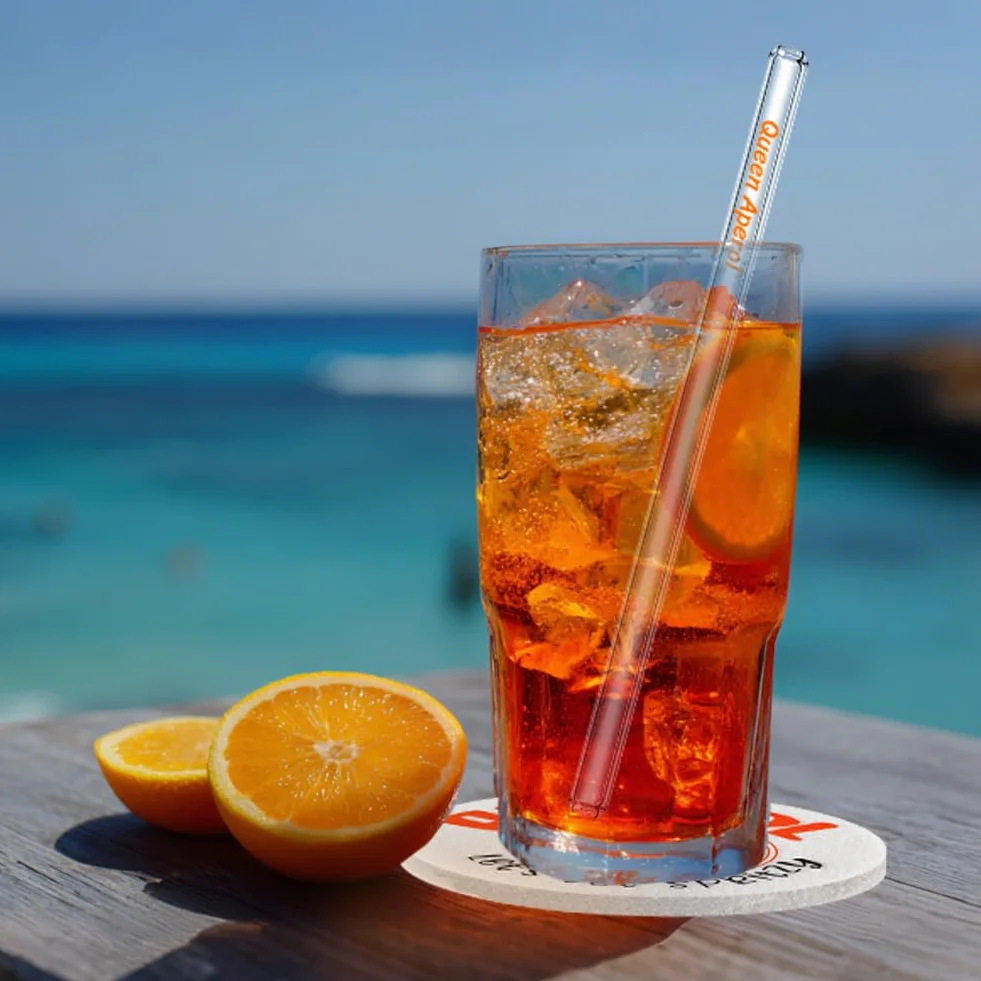 Joycabin 15 sztuk podstawek z filcu i szklanych słomek Aperol, prezent do wielokrotnego użytku, szklane słomki, okrągłe podstawki, dekoracja dla miłośników Aperol, letnia dekoracja stołu (białe)