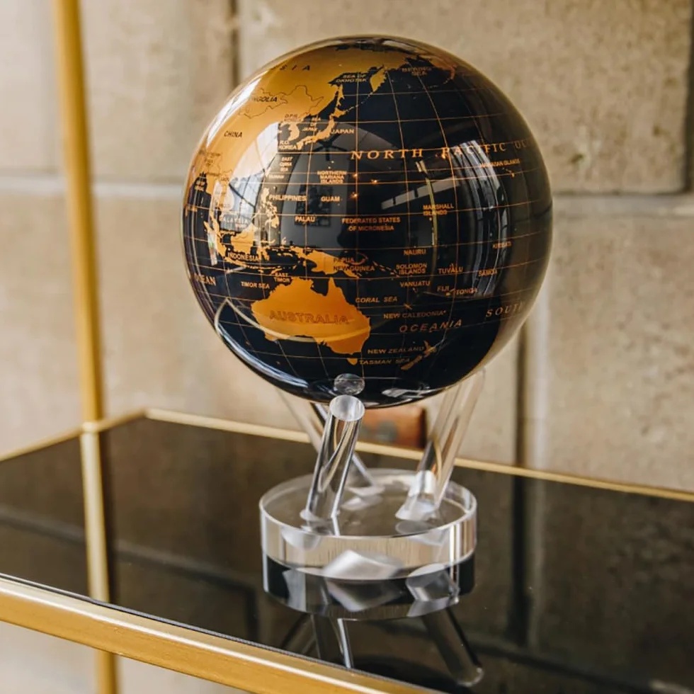 MOVA Globe Głęboka Czerń i Złoty Signature 6 cali Samonapędzający się Globus Zasilany Światłem Cicha Praca Bez Baterii Dekoracja Biurka