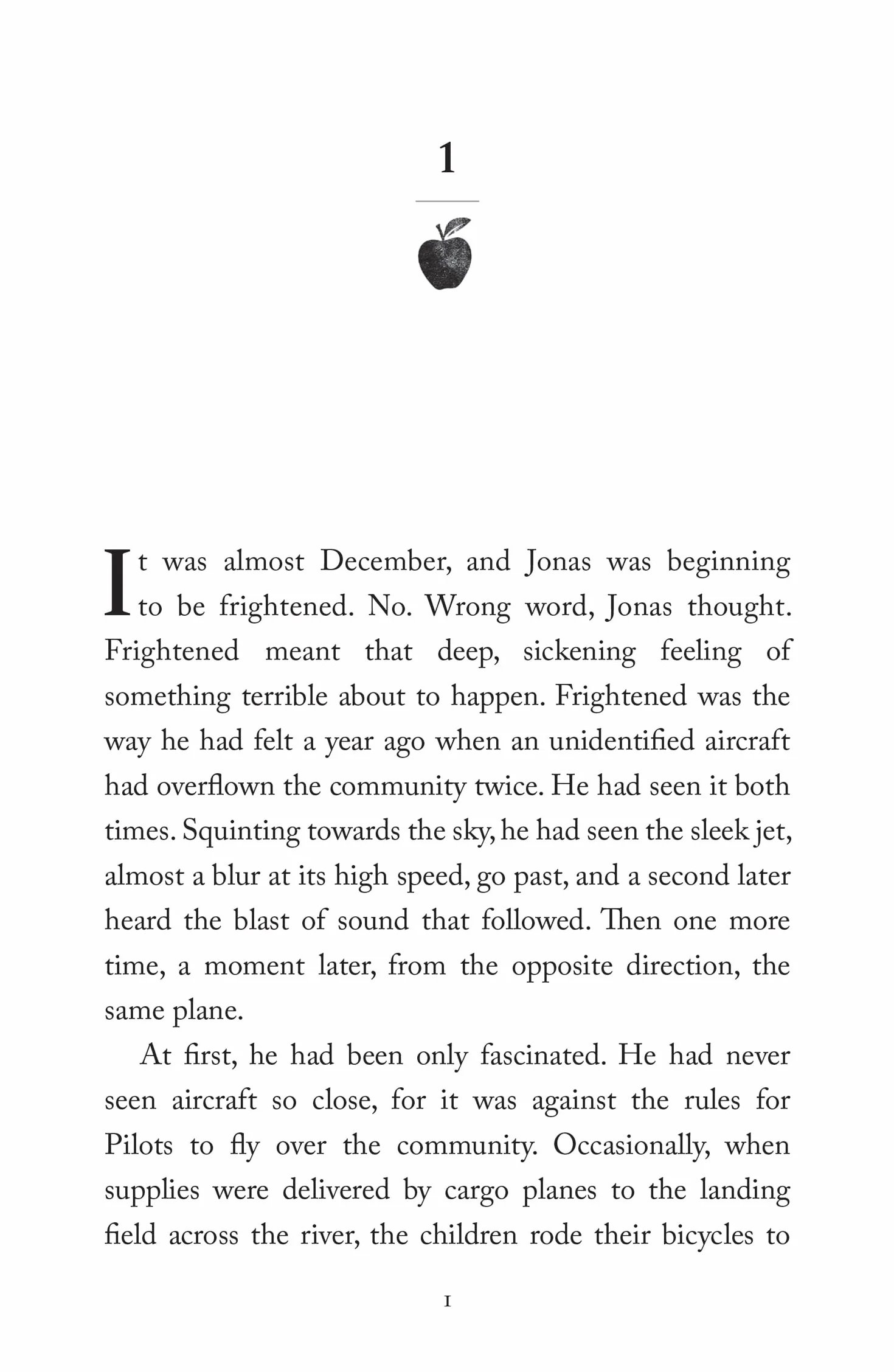 The Giver: The first novel in the classic science-fiction fantasy adventure series for kids