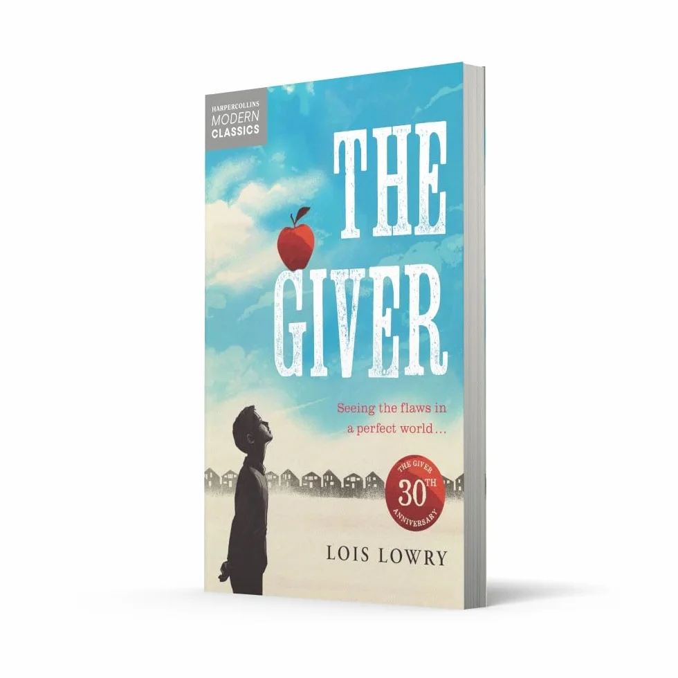 The Giver: The first novel in the classic science-fiction fantasy adventure series for kids