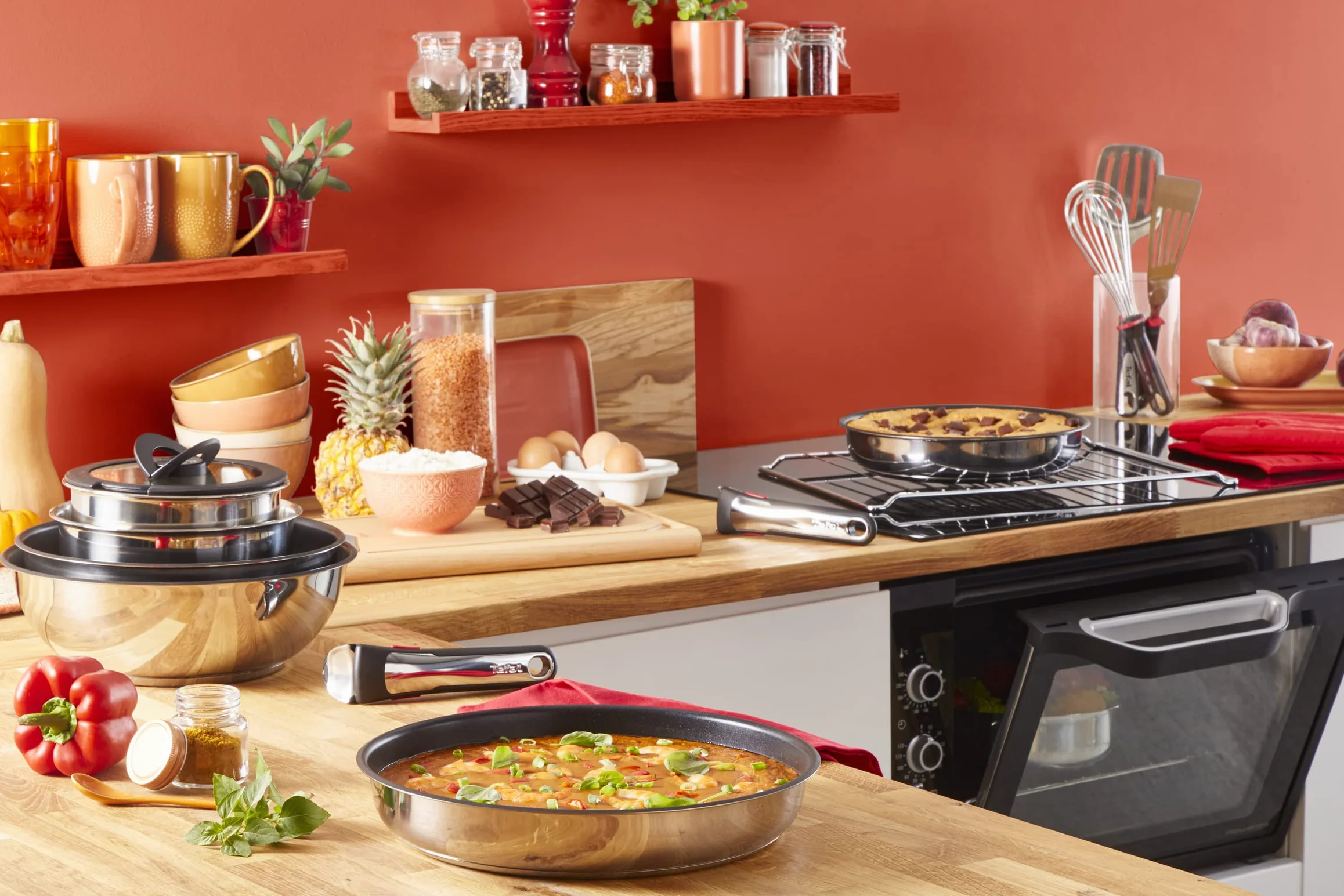 TEFAL L9759002 Zestaw patelni 3-elementowy INGENIO Preference On, patelnia 24 i 28 cm, odpinana rączka, powłoka wzmocniona tytanem, grube dno Thermo Fusion, stal nierdzewna, do wszystkich kuchenek