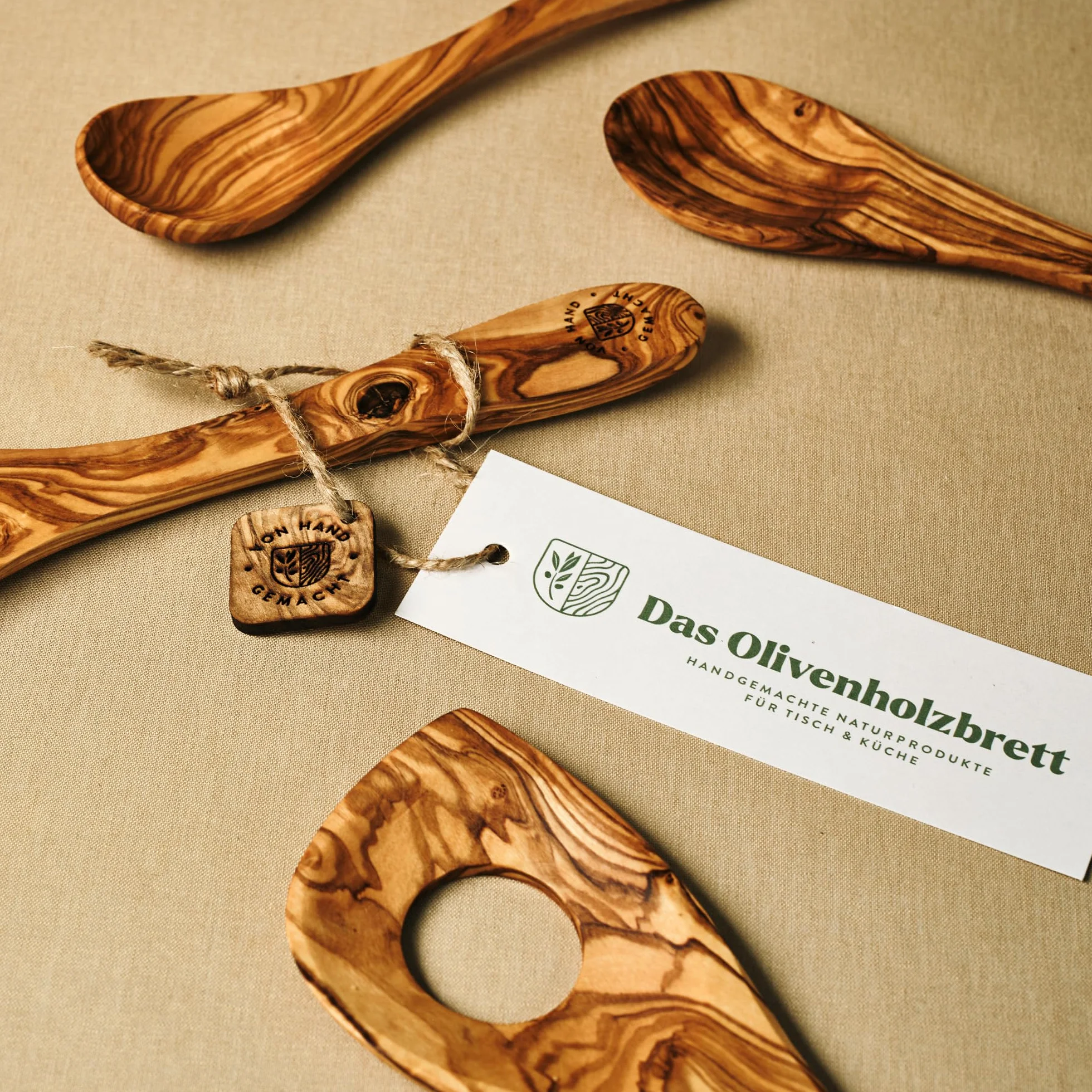 Łyżka do miodu z drewna oliwkowego DAS OLIVENHOLZBRETT® spirala do miodu i syropu