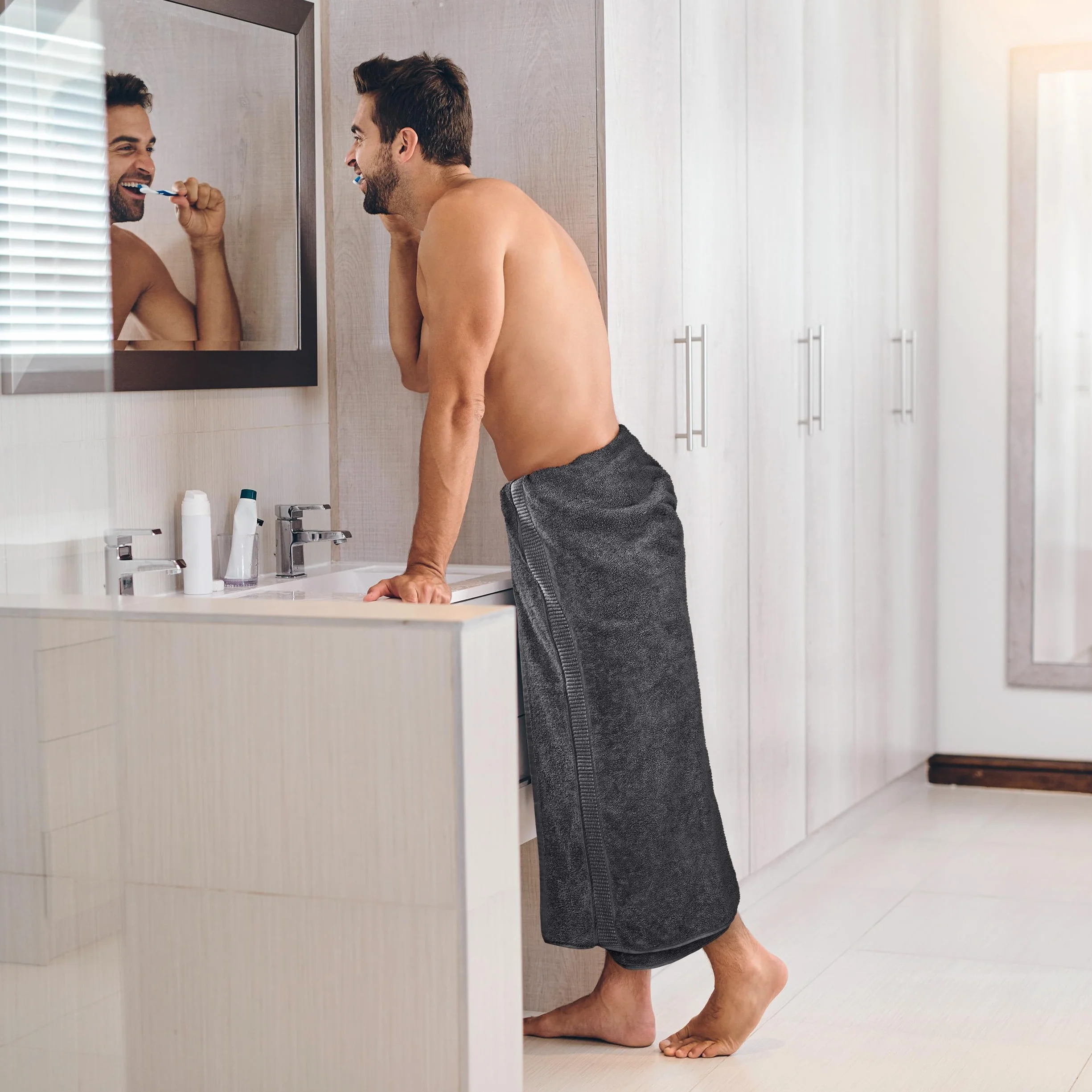 Utopia Towels - (Opakowanie 2 szt.) Luksusowy bardzo duży ręcznik kąpielowy - 100% czesana bawełna pierścieniowa, bardzo miękka i bardzo chłonna, grube duże ręczniki łazienkowe 90 x 180 CM (Szary)