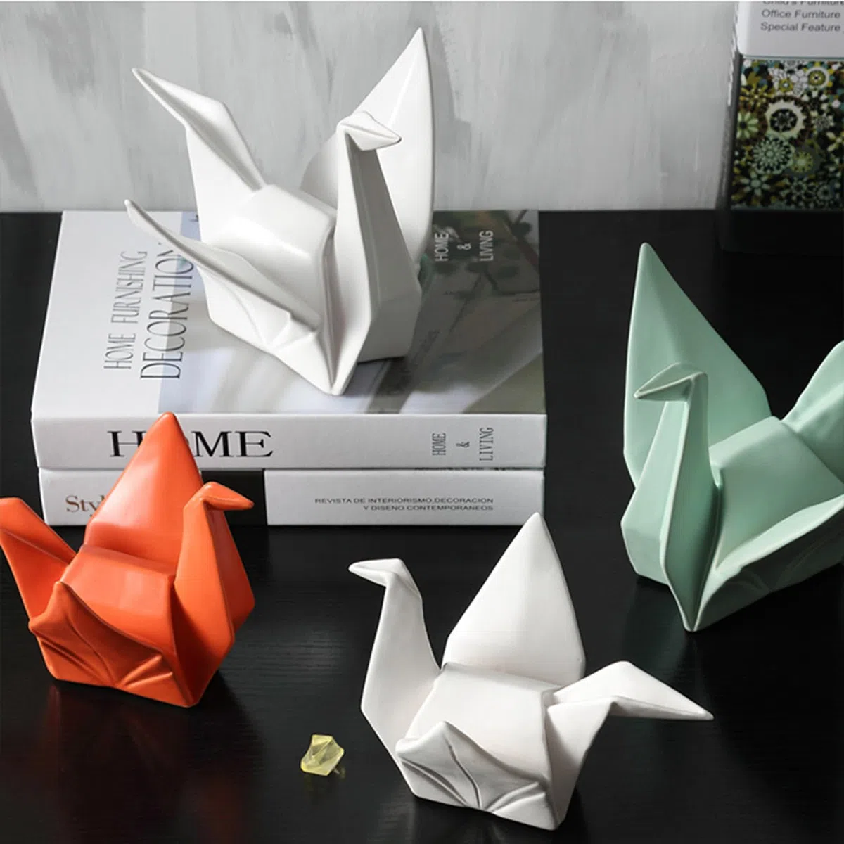Statuetki do wystroju domu białe, S, figurka żurawia origami ceramiczna, figurka zwierzęcia artystycznego rzeźba dekoracja nowoczesne rzemiosło ozdoby do biura salon bar kawiarnia ręcznie robione(Oran