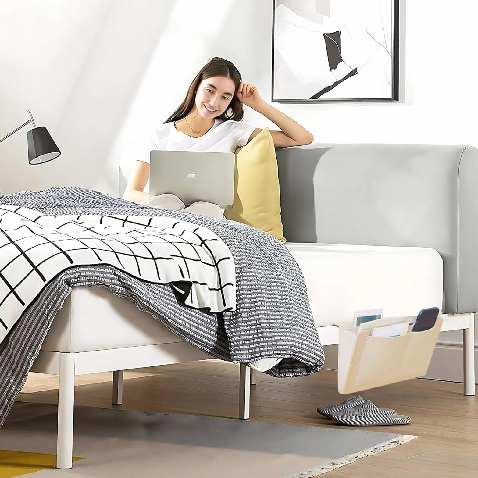 HhBdy Pusta kieszeń na łóżko, wisząca kieszeń na łóżko, filcowany organizer na łóżko, wisząca torba 32 × 20 cm, wisząca torba do przechowywania telefonu w czasopismach (beżowy)