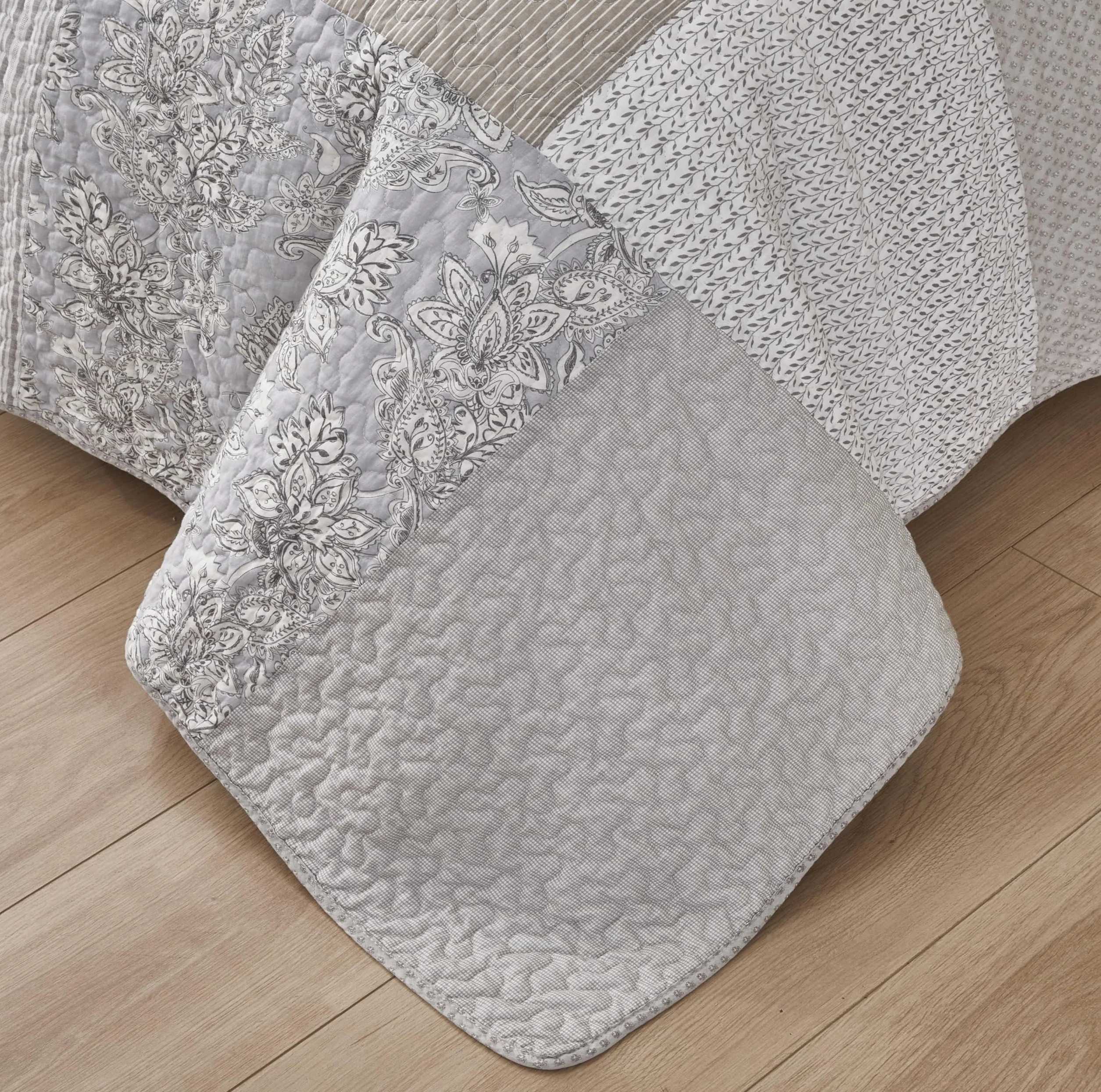 Chezmoi Collection Quinn 2-częściowy zestaw poszewek, neutralny taupe, szary, biały, kwiatowy, hibiskus, cukierkowe paski, patchwork, wstępnie prana bawełna, lekka dwustronna narzuta na łóżko, Twin