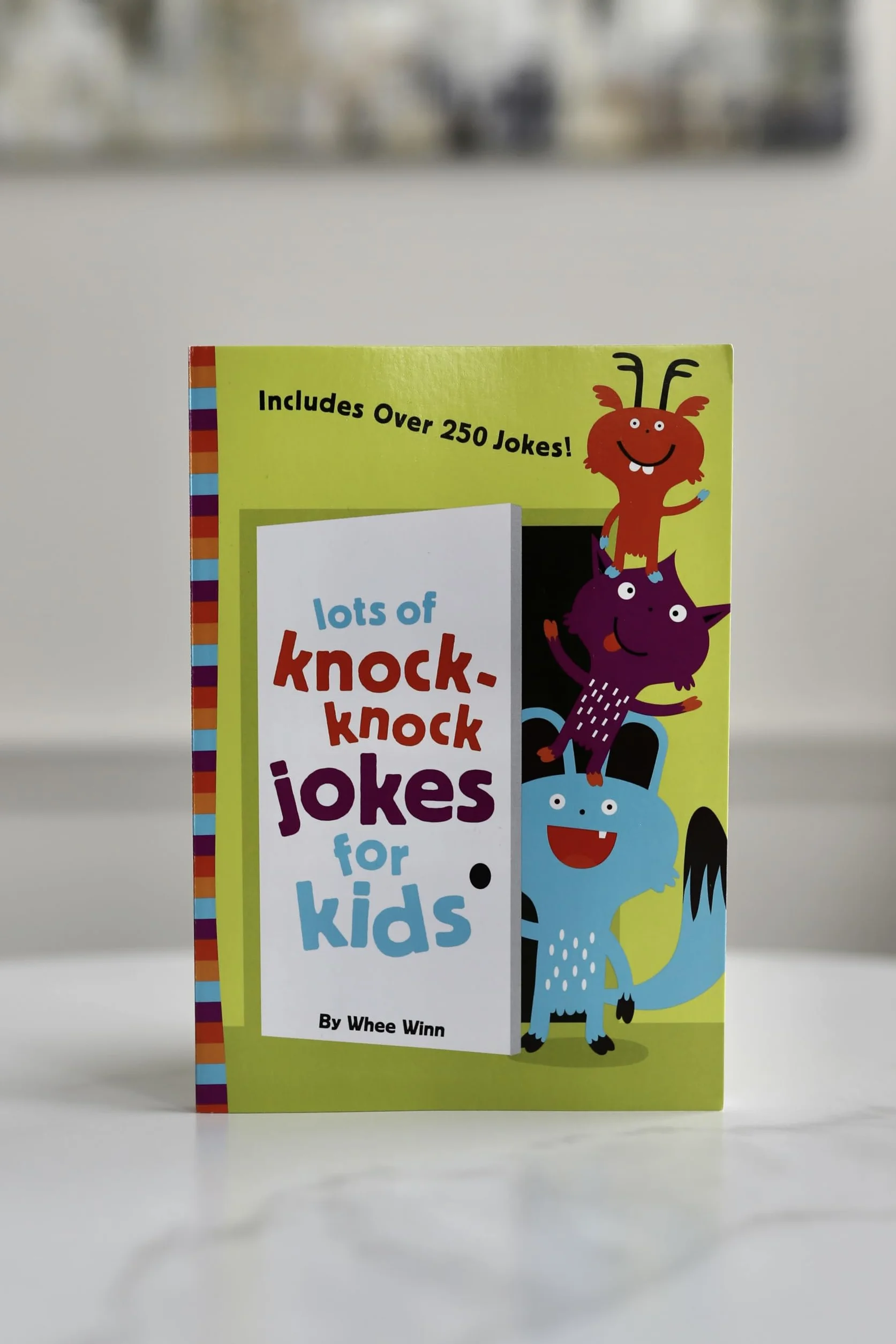 Knock-Knock Jokes for Kids: Over 250 Jokes, Riddles, Tongue Twisters & Puns