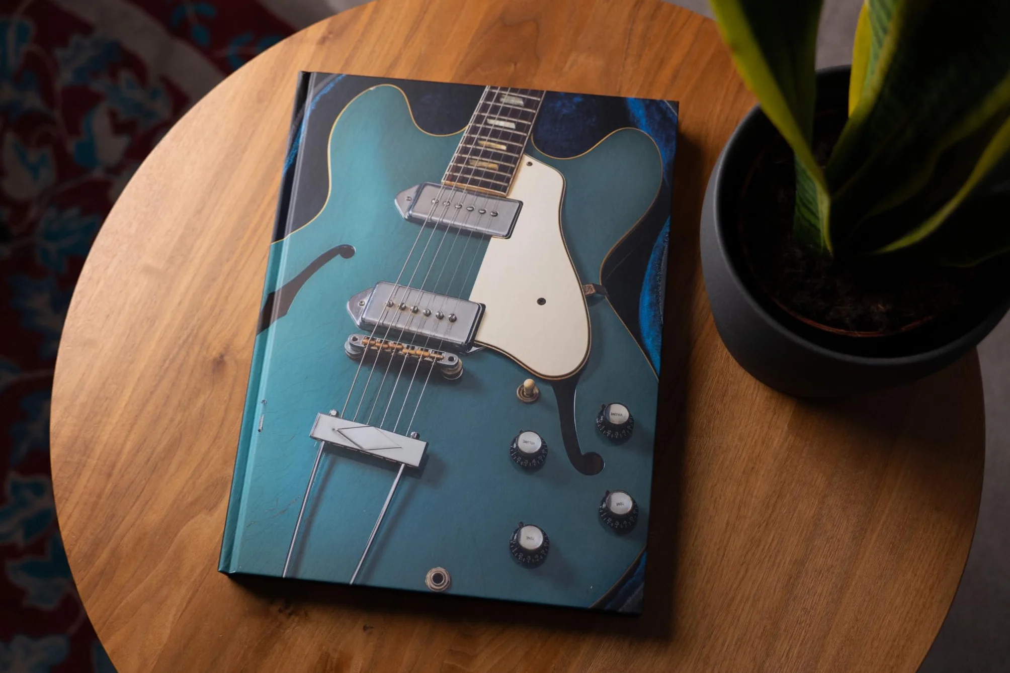 Legendary Guitars: Explore the World's Most Legendary Guitars