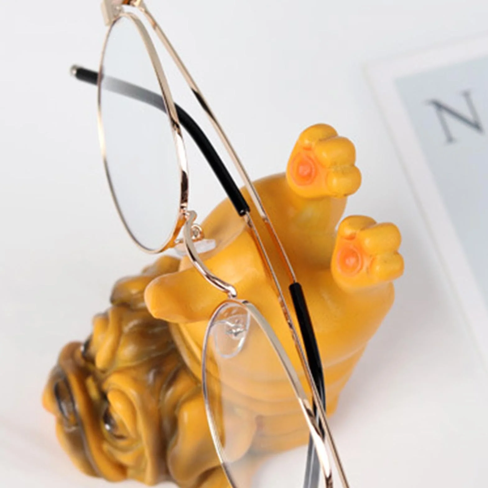 Puppy Eyeglass Holder Resin Dog Stand Decorative Glasses Display Cute Sunglass Stand Unique