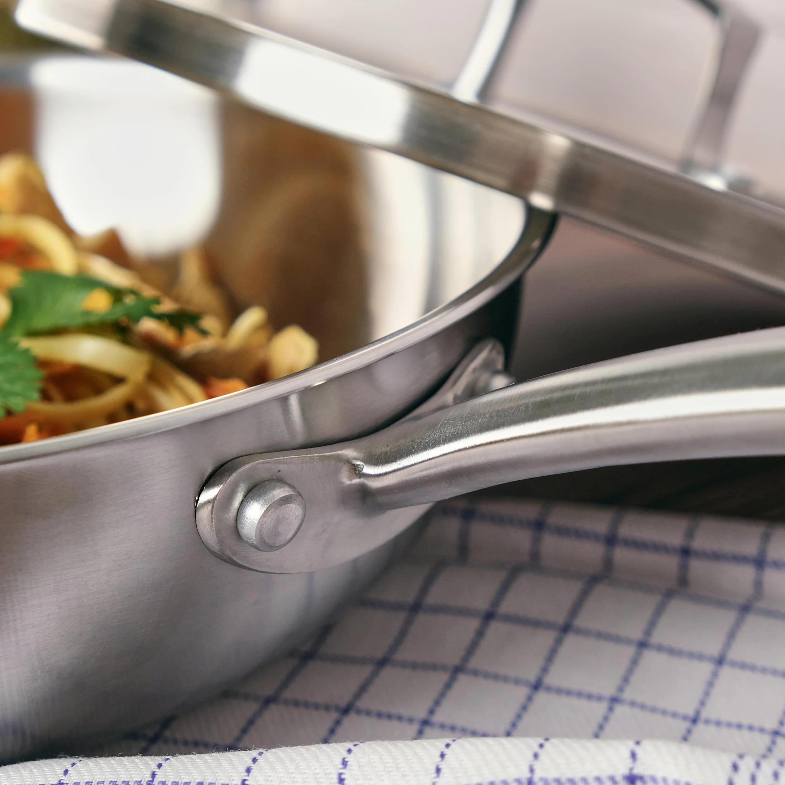 KAMBERG - Wok Ø28 cm ze stali nierdzewnej 18/10 Triply - bez PFAS - Pokrywa w zestawie - Wszystkie palniki indukcyjne i piekarnik - 0008281