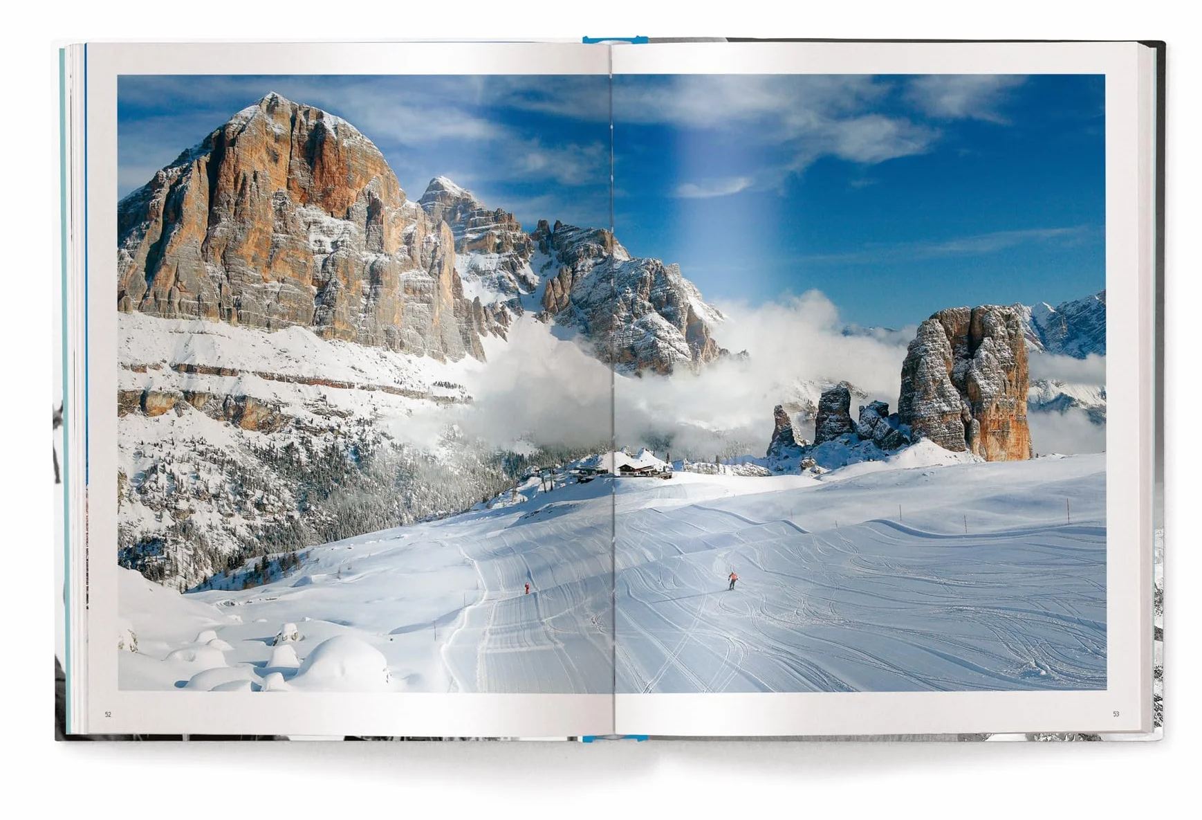 The Ultimate Ski Book: Legends, Resorts, Lifestyle & More