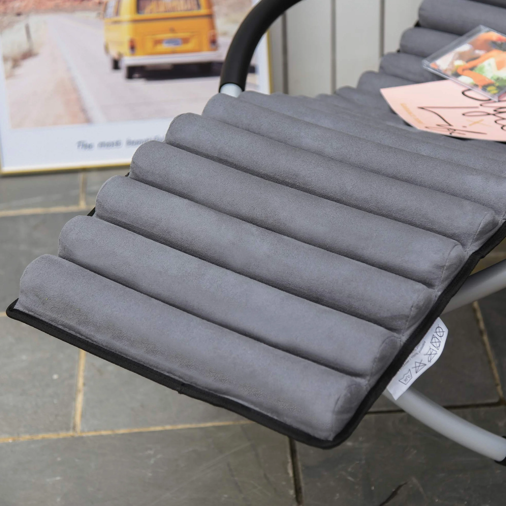 Outsunny fotel bujany ergonomia 2 w 1 krzesło bujane krzesło ogrodowe leżanka bujana tekstylina kulisty ciemnoszary 150 x 62 x 88 cm