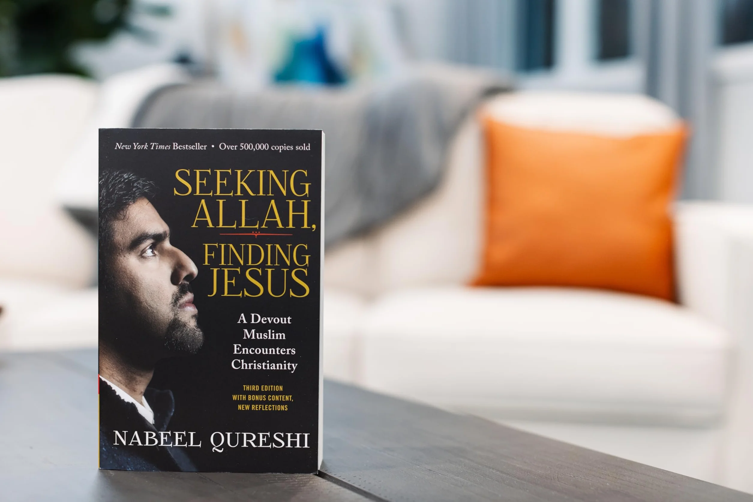Seeking Allah, Finding Jesus: A Devout Muslim Encounters Christianity
