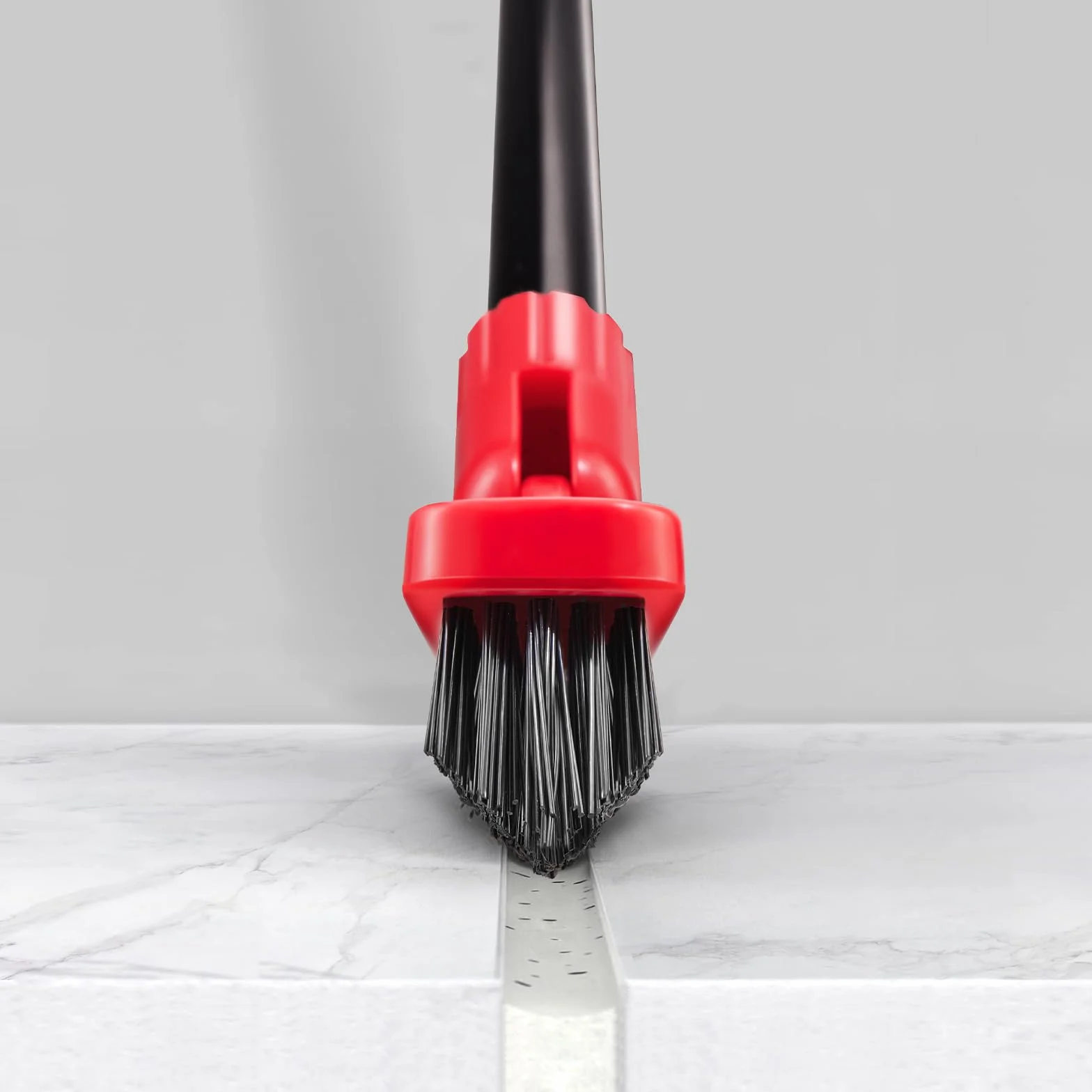 Mitclear Szczotka do Szorowania Fug w Kształcie Litery V(132cm), Szczotka do Szorowania Płytek, Szczotka do Czyszczenia Fug pod Prysznicem, Szczotka do Szorowania Płytek ze Sztywnym Włosiem(Czerwony)